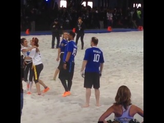 omg nina dobrev... vampirediaries elena celebritybeachbowl big ass milf